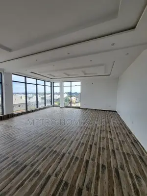 Premium Shop Space