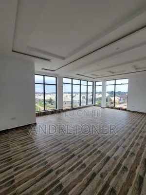 Premium Shop Space