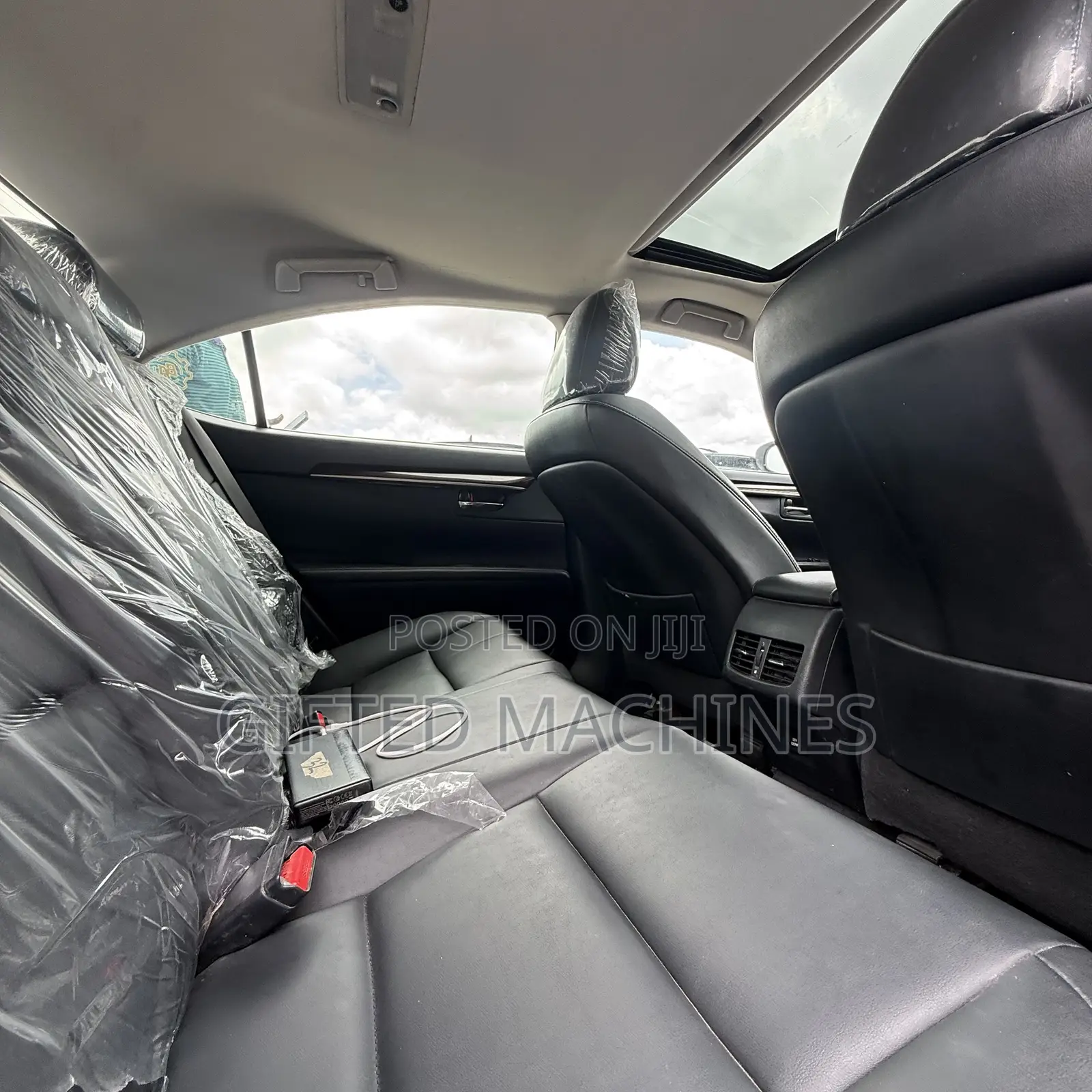 Lexus ES 2013 White
