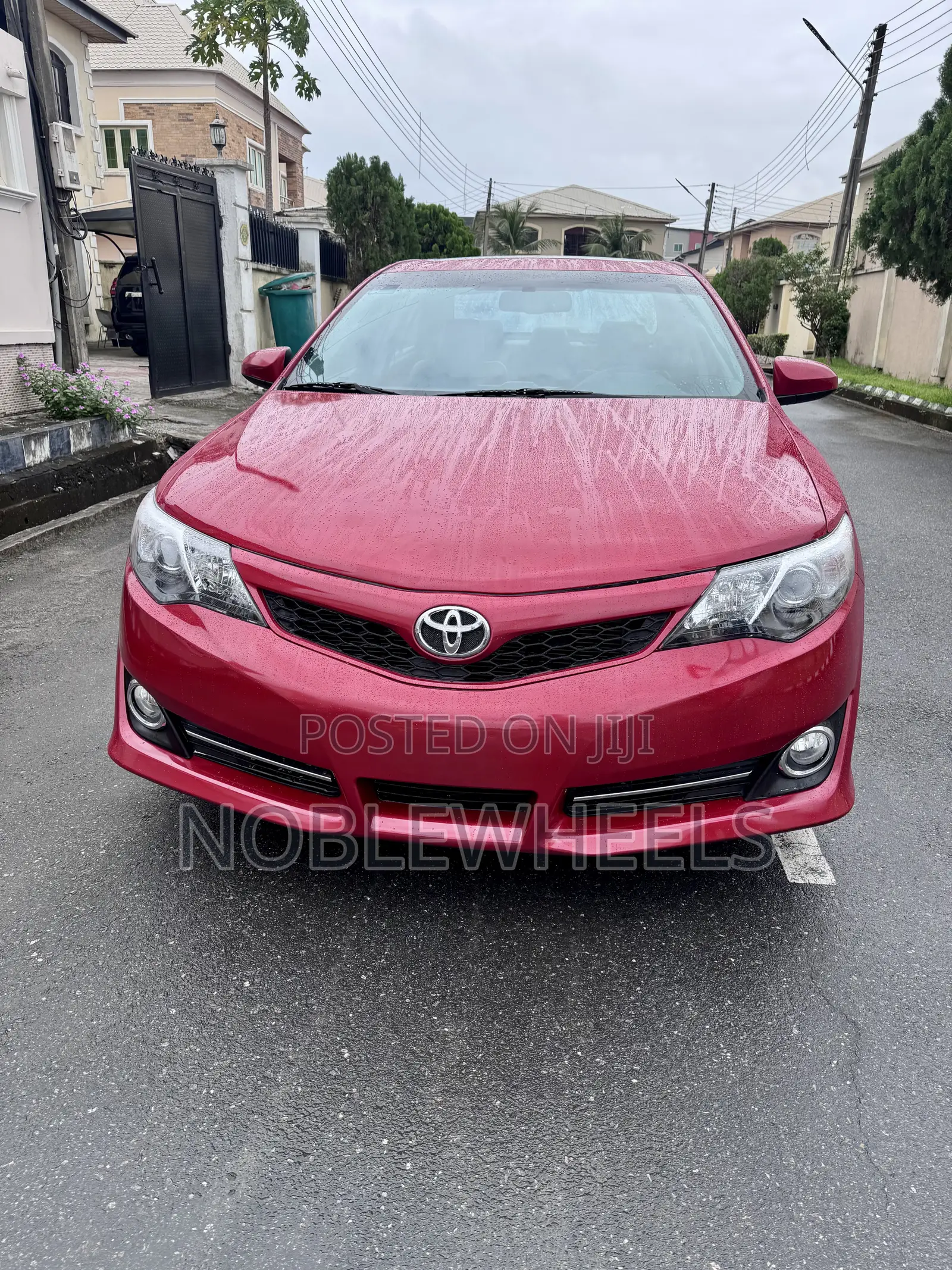 Toyota Camry 2012 Red