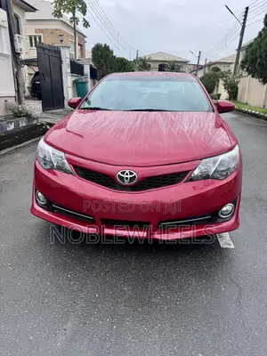 Toyota Camry 2012 Red