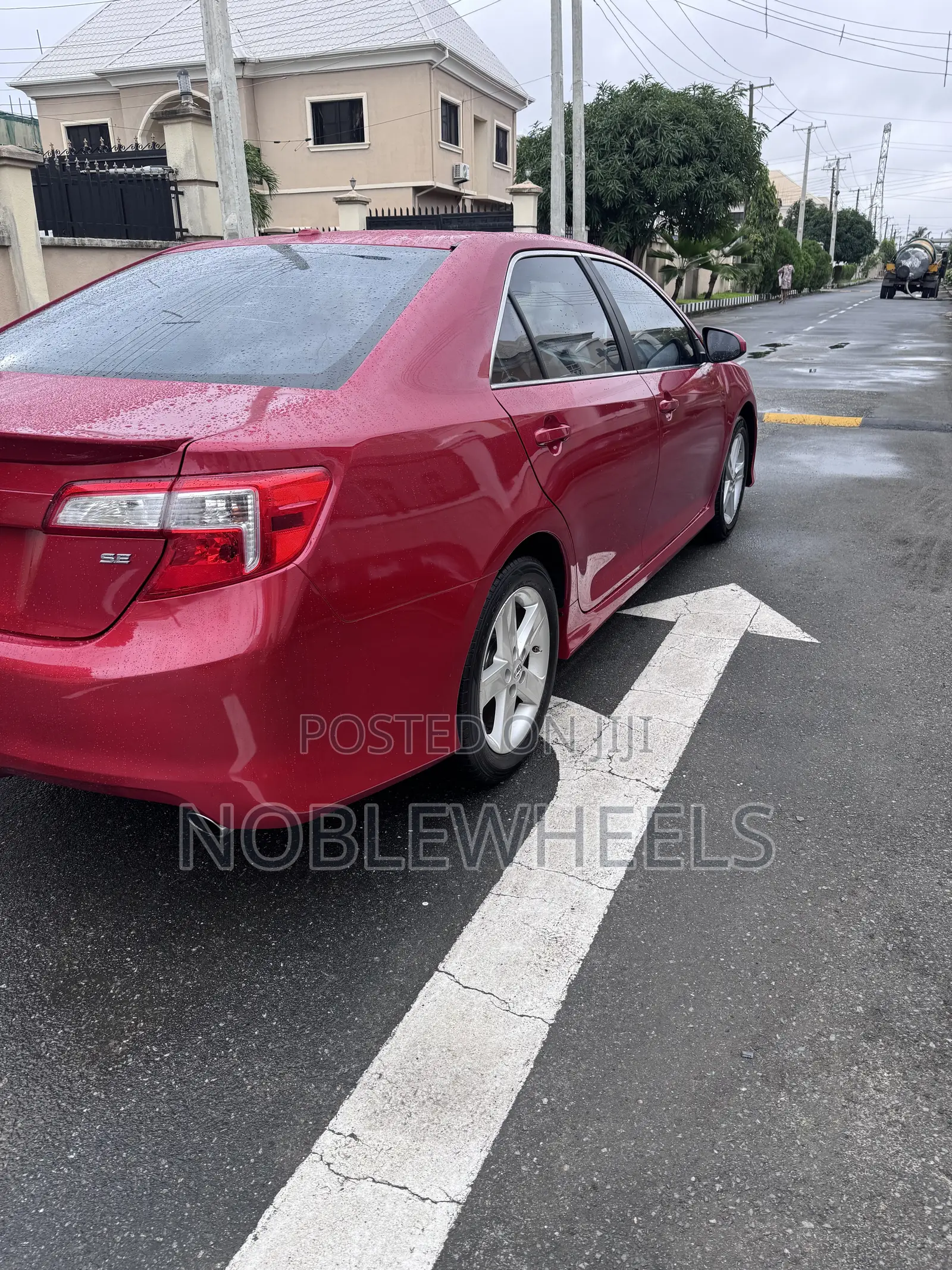 Toyota Camry 2012 Red