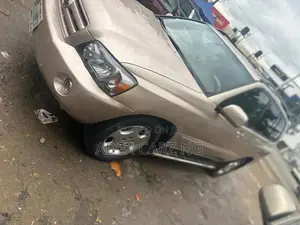 Toyota Highlander 2004 Gold