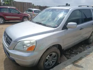 Honda Pilot 2005 Silver