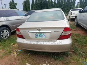Toyota Camry 2004