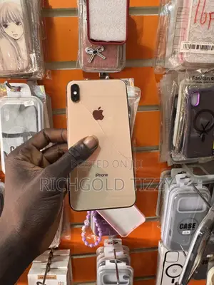 Apple iPhone XS Max 64 GB Gold