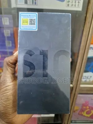 New Samsung Galaxy S10 128 GB Black