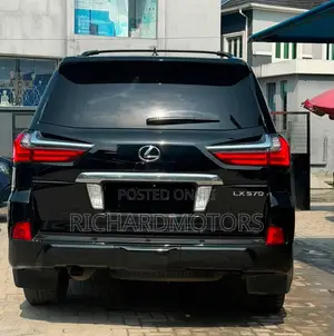 Lexus LX 570 AWD 2016 Black