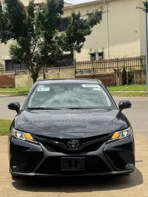 Toyota Camry SE (2.5L 4cyl 8A) 2019 Black