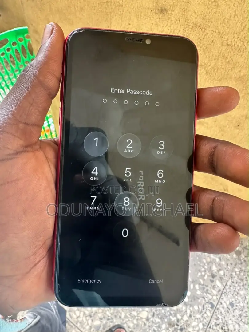 Apple iPhone 11 128 GB Red