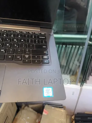 Laptop Dell Latitude 7300 8GB Intel Core i7 SSD 256GB