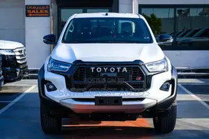 New Toyota Hilux GR SPORT II 2026 White
