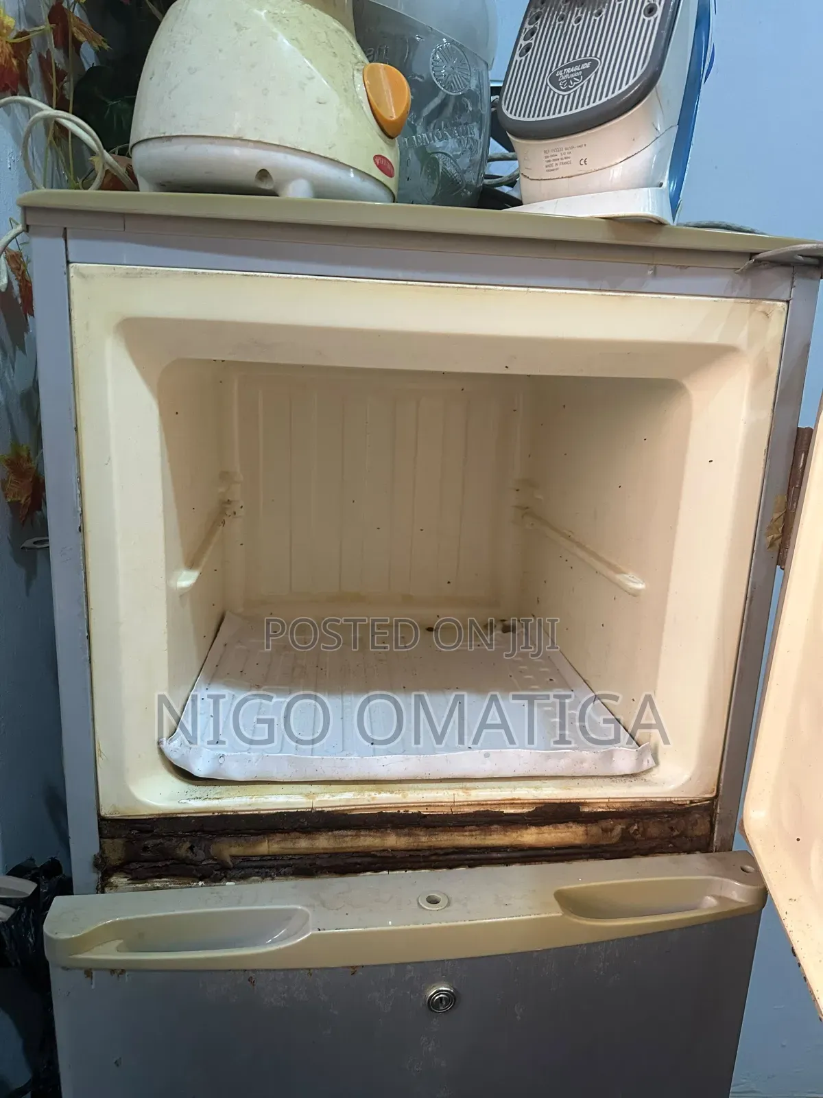 Refrigerator