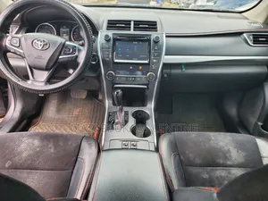 Toyota Camry 2016