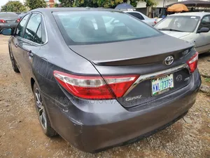 Toyota Camry 2016