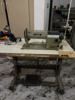 Industrial Sewing Machine