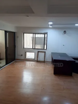 For Lease:
A  2wings of 5bedroom Duplex + 8rooms BQ for Office Use