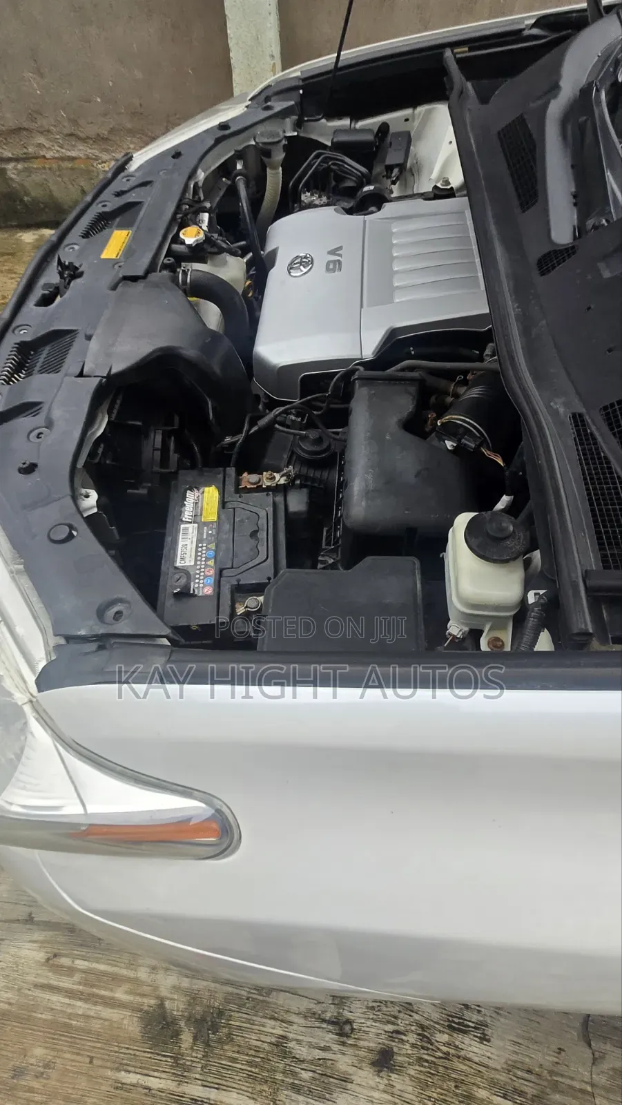 Toyota Highlander Limited 2011 White