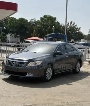 Toyota Camry 2014 Gray