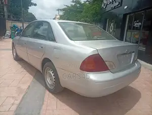 Toyota Avalon 2000 Silver
