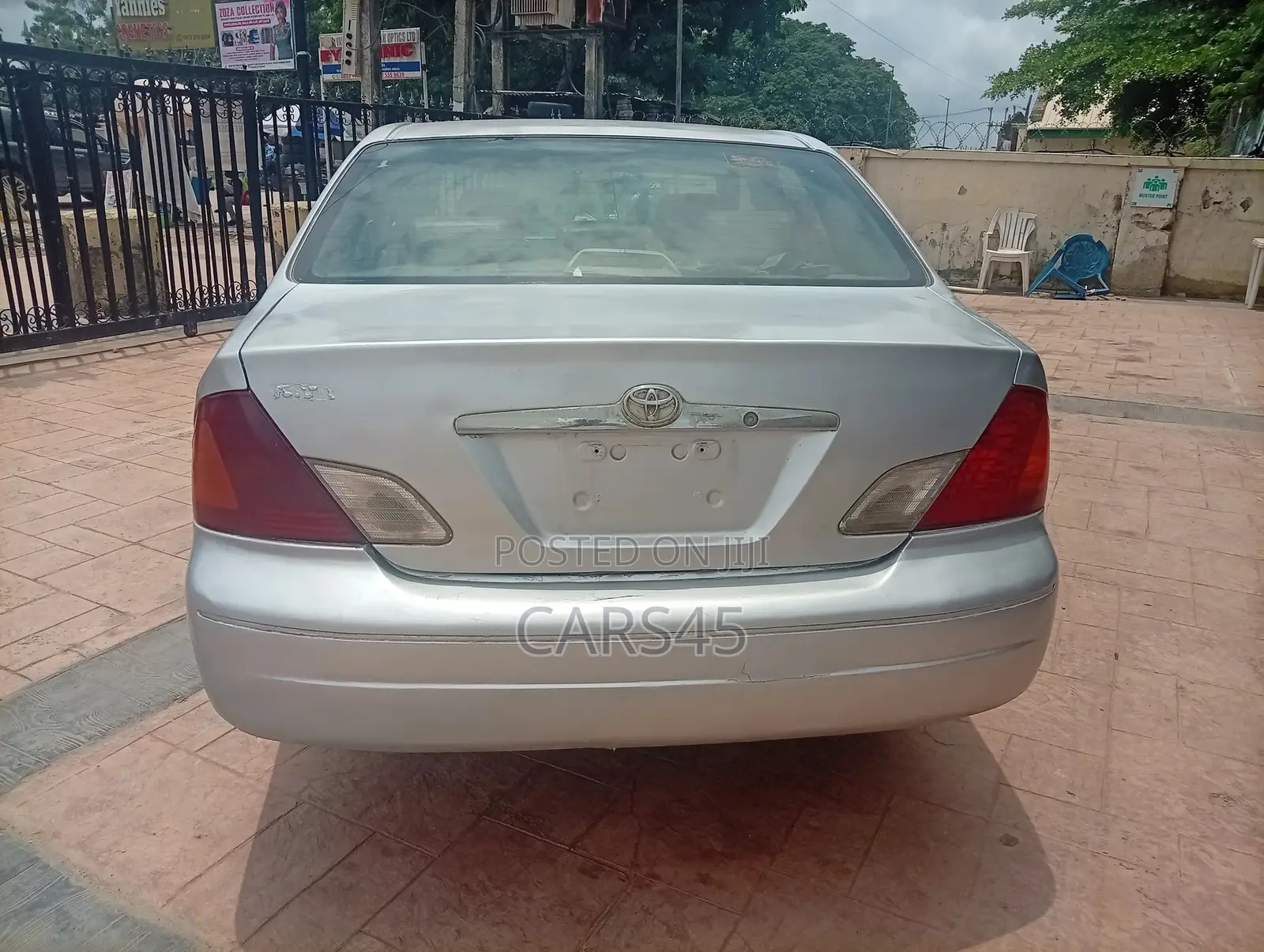 Toyota Avalon 2000 Silver