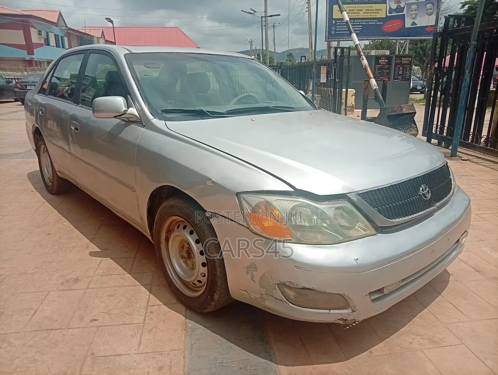 Toyota Avalon 2000 Silver
