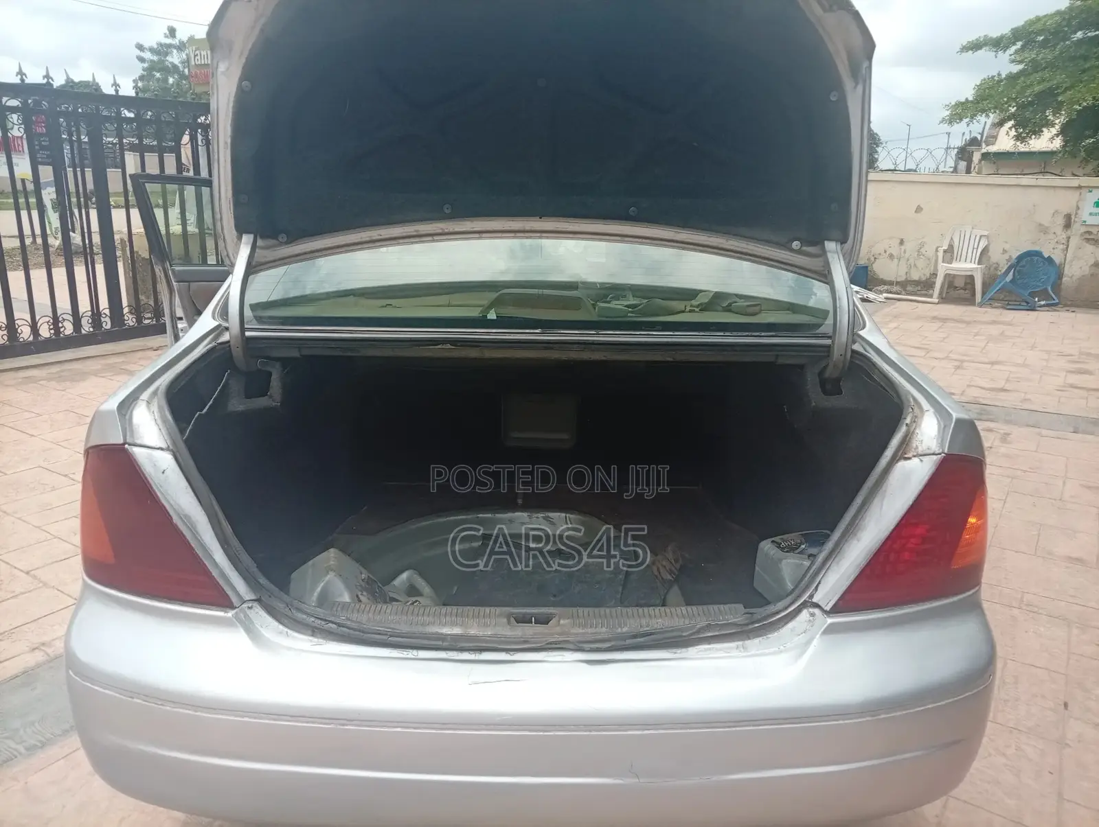 Toyota Avalon 2000 Silver