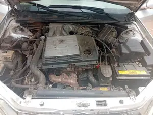 Toyota Avalon 2000 Silver