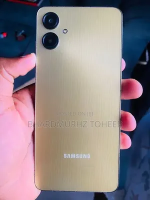 Samsung Galaxy A06 128 GB Gold