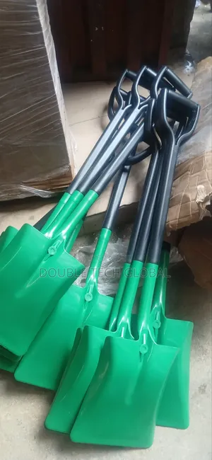 NON-SPARK Plastic Shovel/ Spade