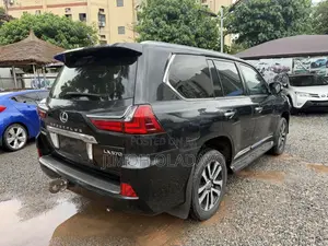 Lexus LX 570 AWD 2018 Black