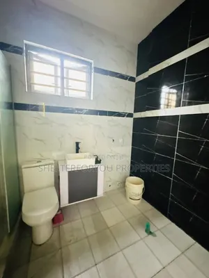 Furnished 3bdrm Duplex in Off Lekki-Epe Expressway for rent
