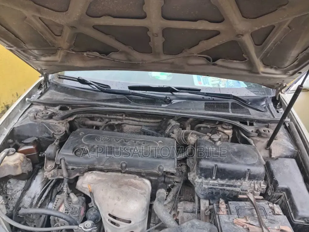 Toyota Camry 2004 Silver