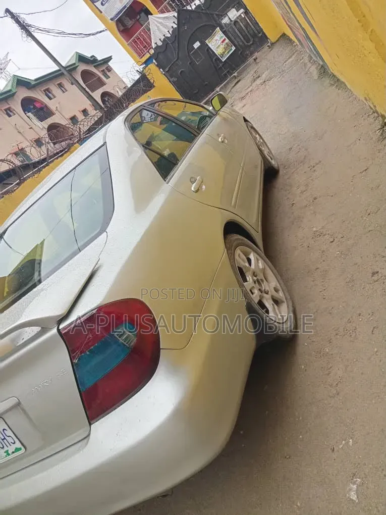 Toyota Camry 2004 Silver