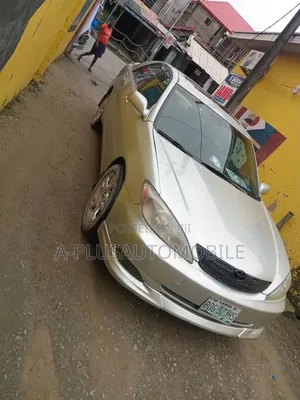 Toyota Camry 2004 Silver
