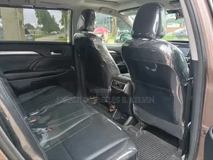 Toyota Highlander 2017 Brown