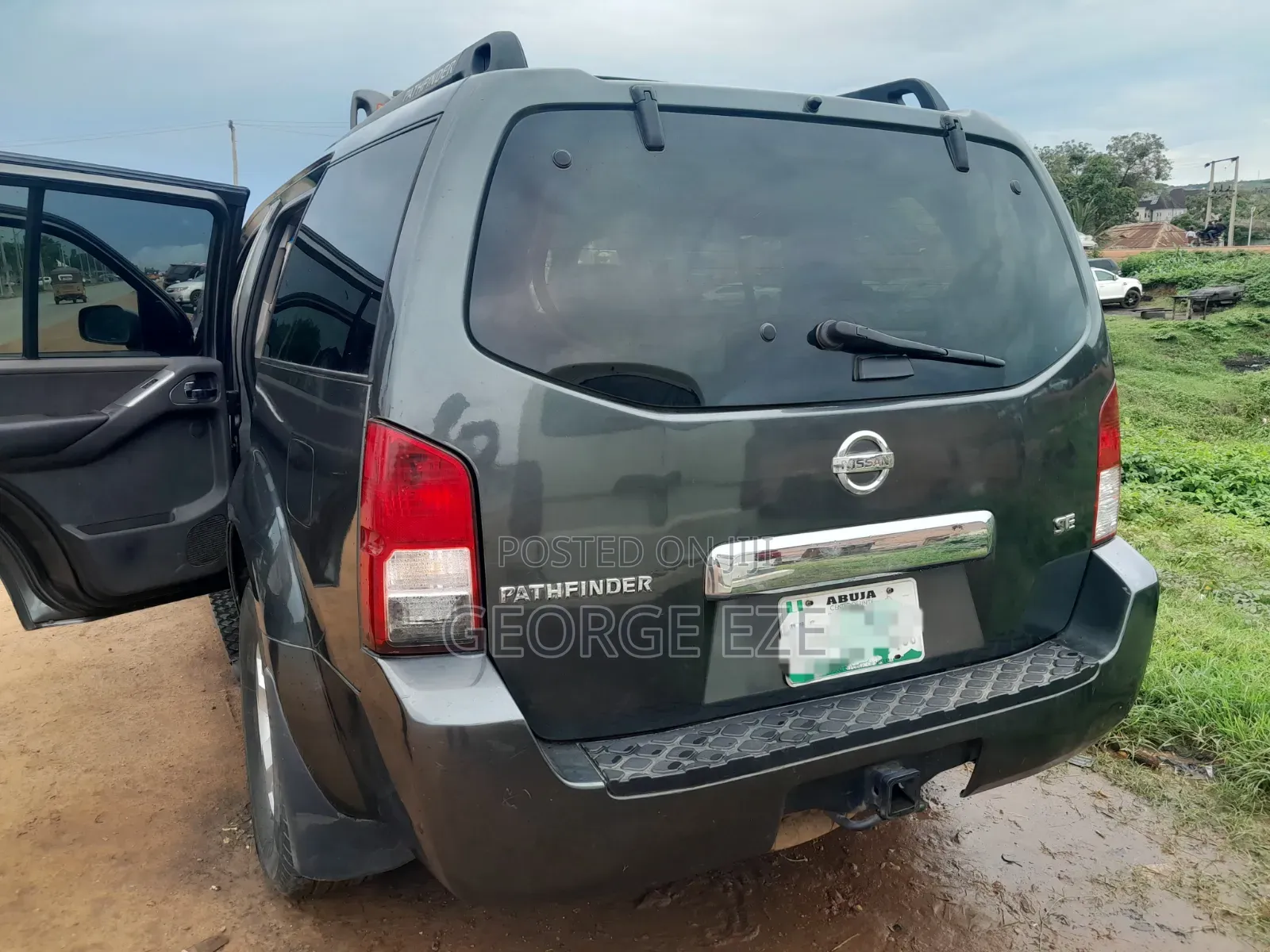 Nissan Pathfinder 2006 Gray