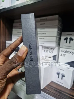 New Samsung Galaxy S25 256 GB Black