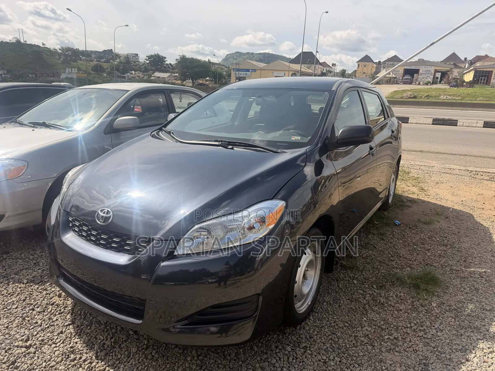 Toyota Matrix 2011 Gray