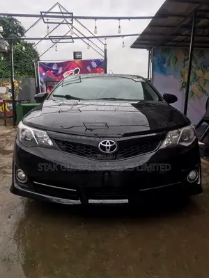 Toyota Camry SE 4dr Sedan (2.5L 4cyl 6A) 2013 Black