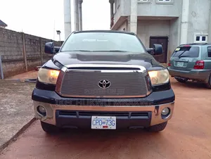 Toyota Tundra 2012 Black