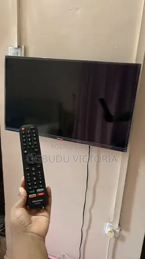 32 Inches Hiscence Smart TV