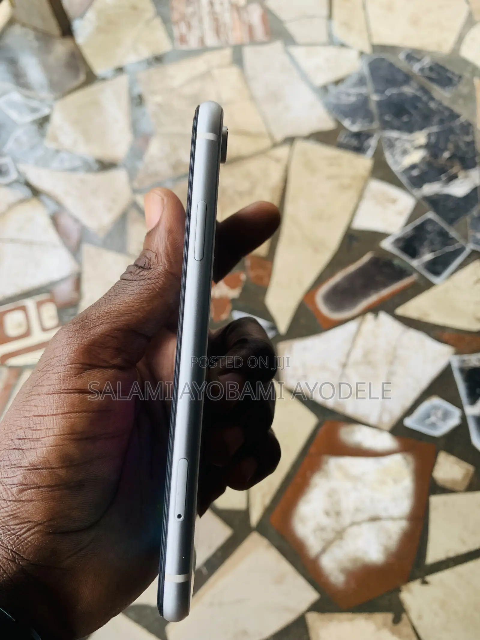 Apple iPhone XR 64 GB Silver