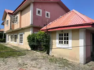 5bdrm Duplex in Crown Estate for sale
