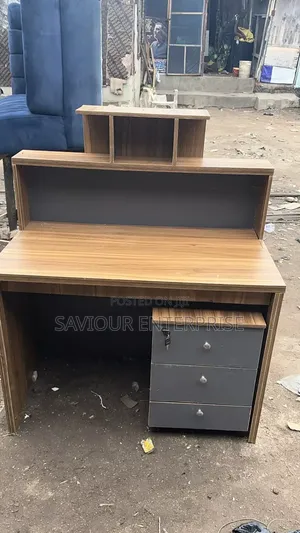 Receptionist Office Table