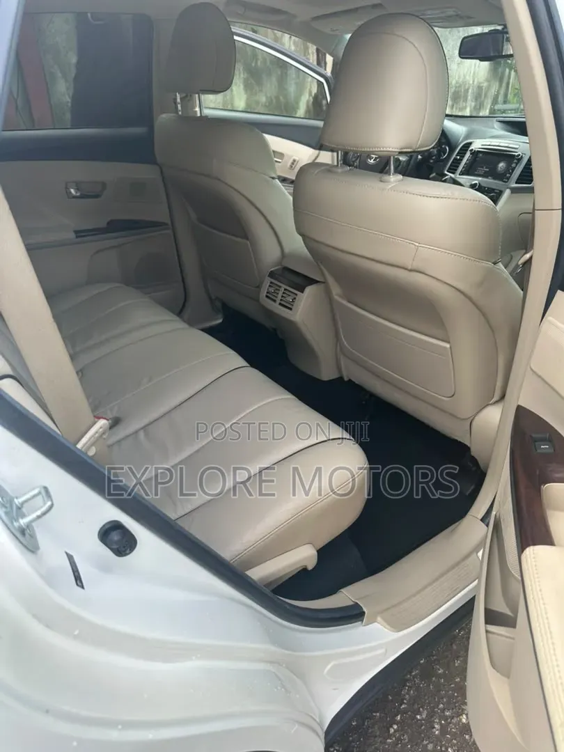 Toyota Venza 2013 White