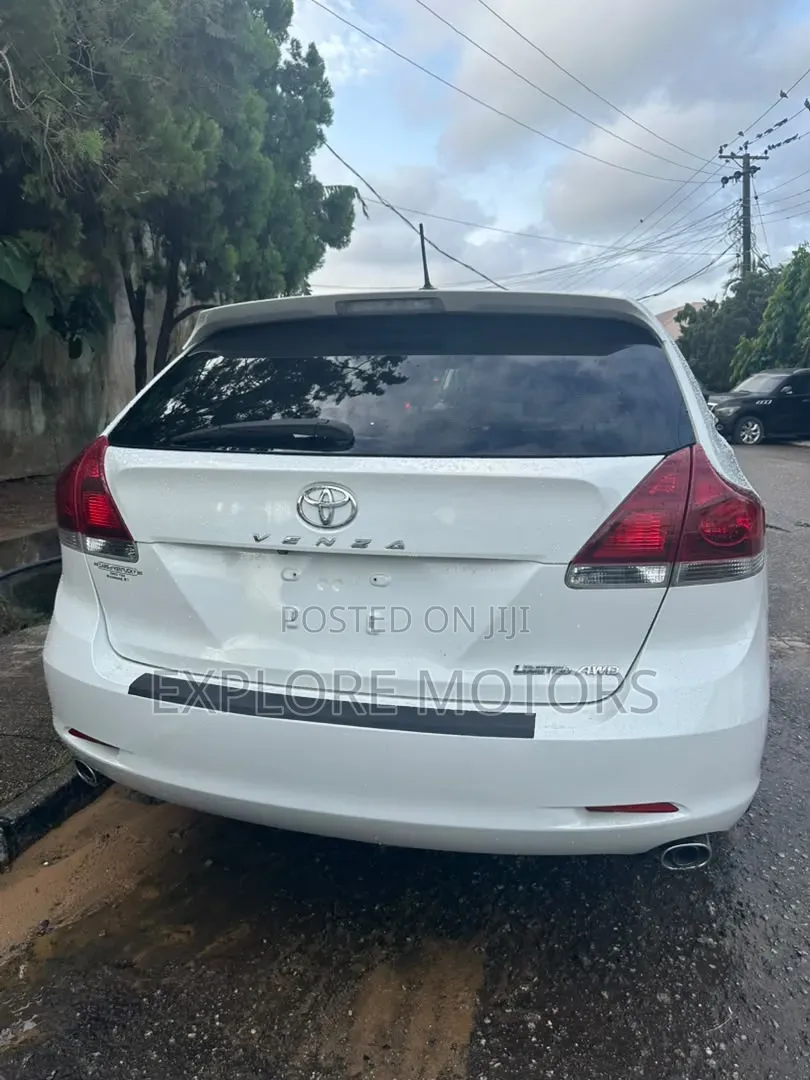 Toyota Venza 2013 White