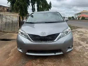 Toyota Sienna LE 7 Passenger 2012 Gray
