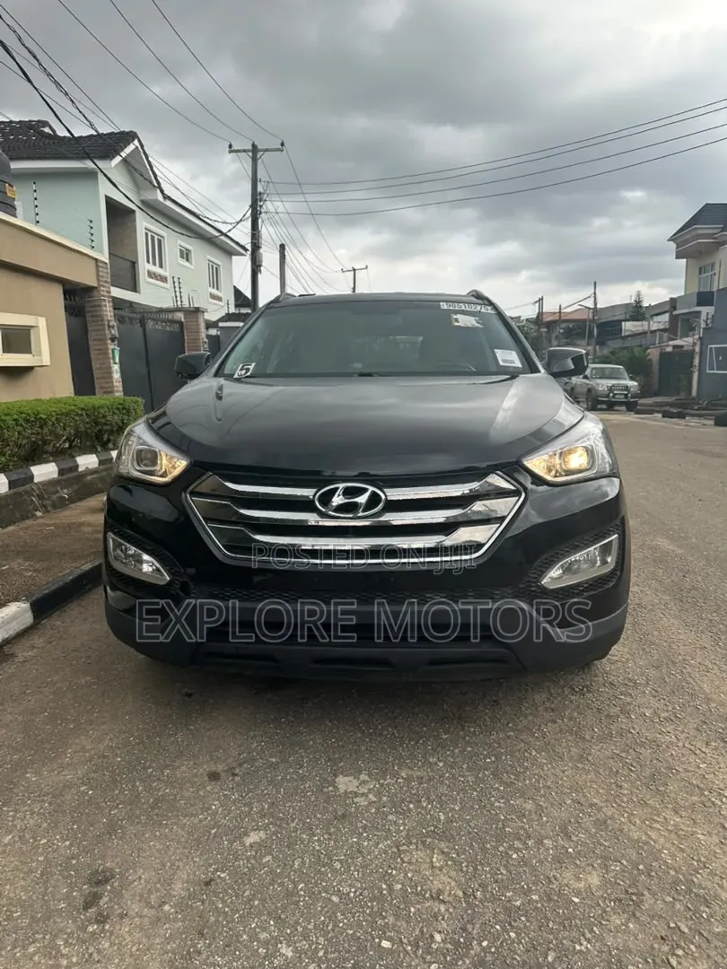 Hyundai Santa Fe 2013 Black