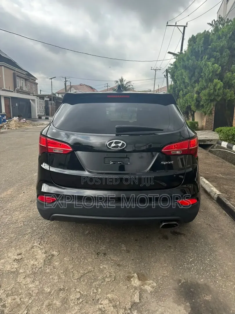 Hyundai Santa Fe 2013 Black